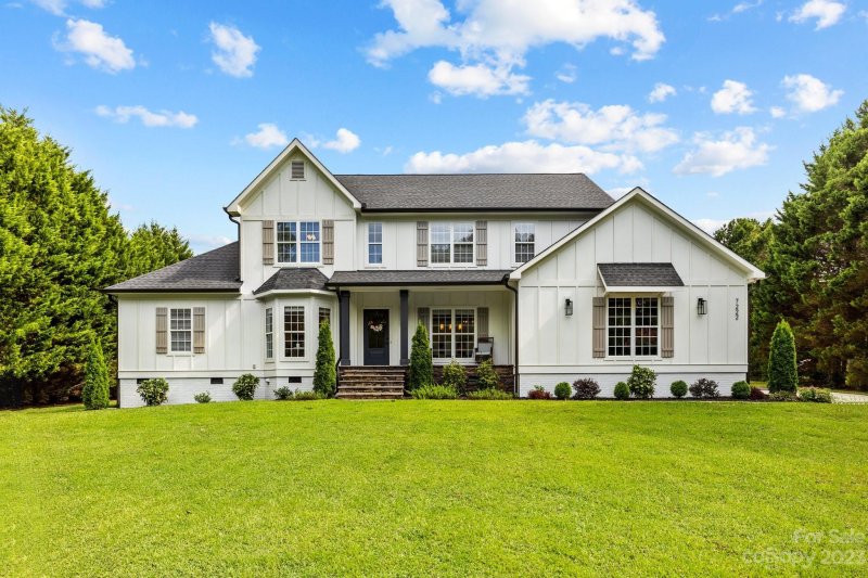 Property image 2 at 7222 Cobblecreek Drive, Matthews, NC 28104