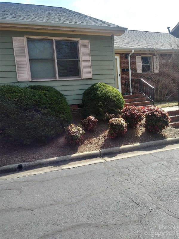 Property image 2 at 1300 Larchmont Place, Salisbury, NC 28144