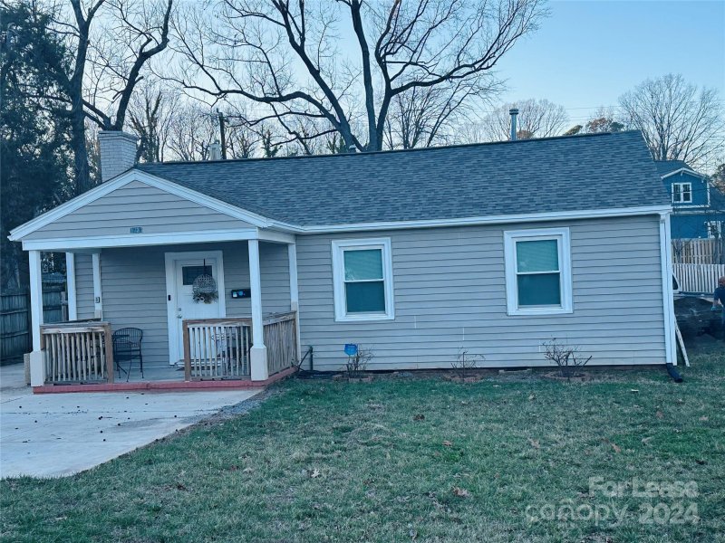 Property image 2 at 1728 Berryhill Road, Charlotte, NC 28208