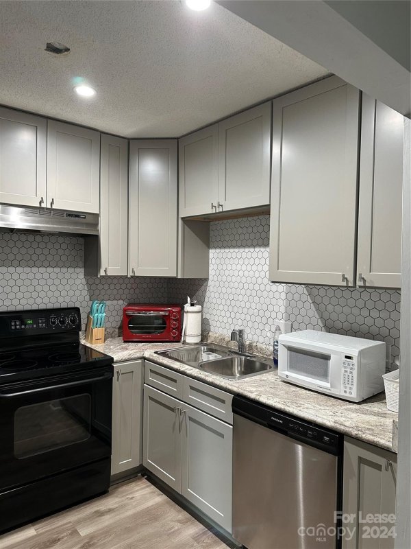 Property image 5 at 1728 Berryhill Road, Charlotte, NC 28208