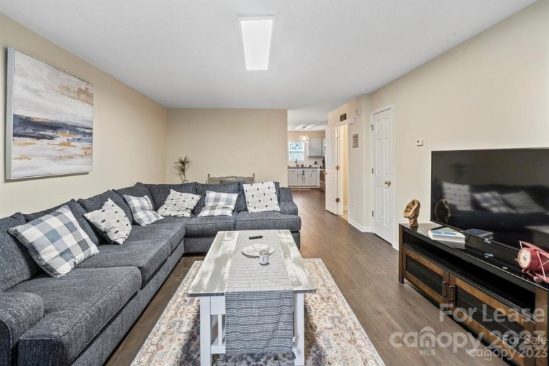 Property image 5 at 128 Locomotive Lane, Mooresville, NC 28115