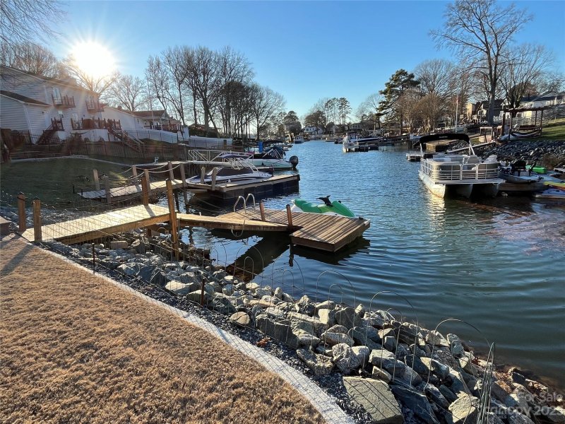 Property image 3 at 21112 Rio Oro Drive, Cornelius, NC 28031