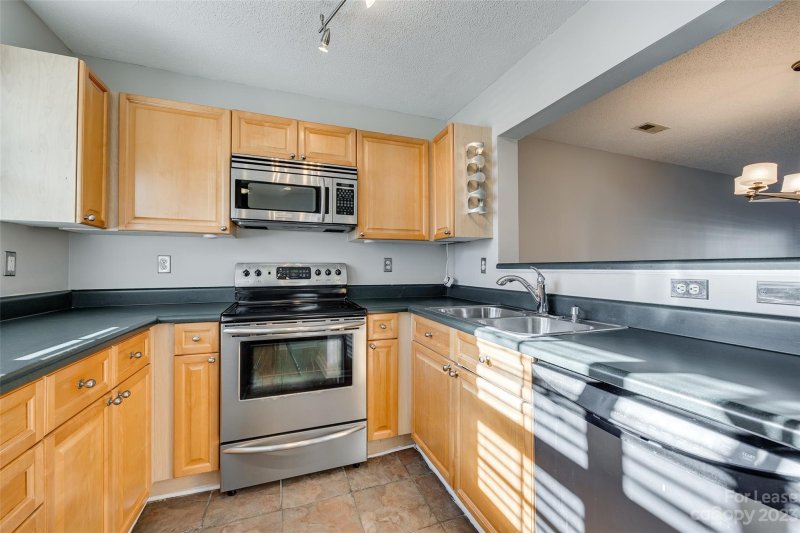 Property image 4 at 3704 Melrose Cottage Drive, Matthews, NC 28105