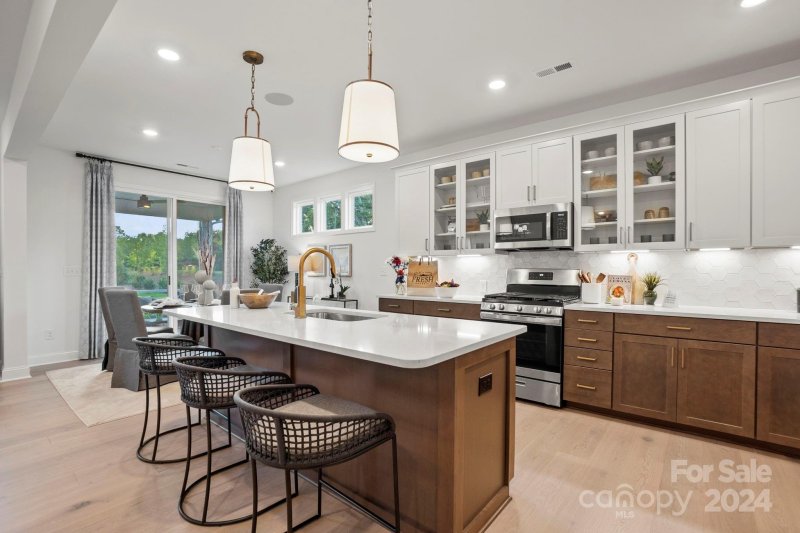 Property image 4 at 5025 Hillshire Lane, Mint Hill, NC 28227