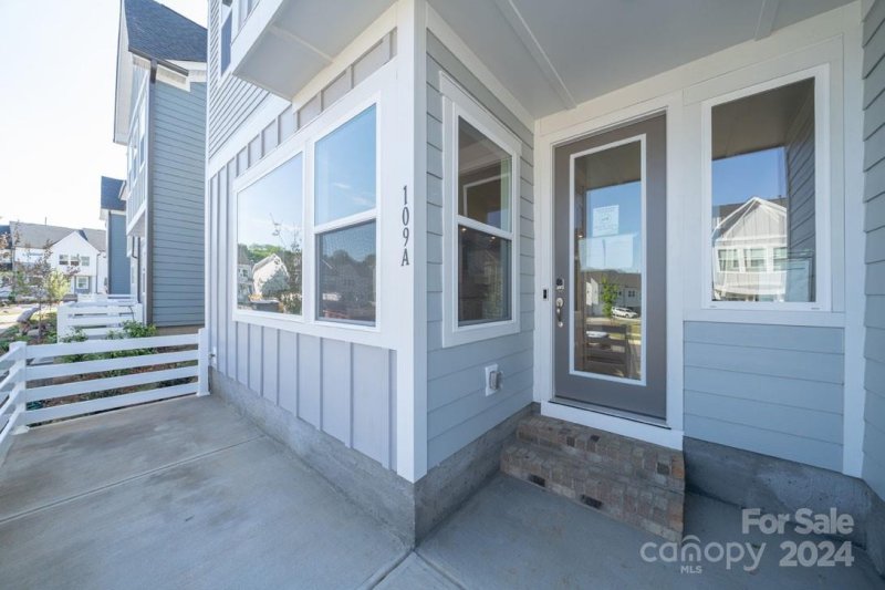 Property image 3 at 109 A Isleworth Avenue, Mooresville, NC 28117
