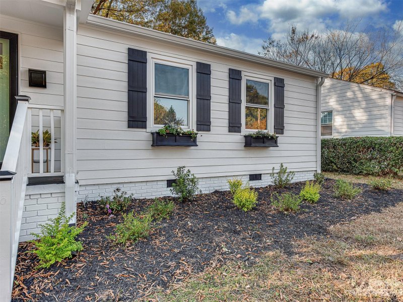 Property image 4 at 1915 Academy Street, Charlotte, NC 28205