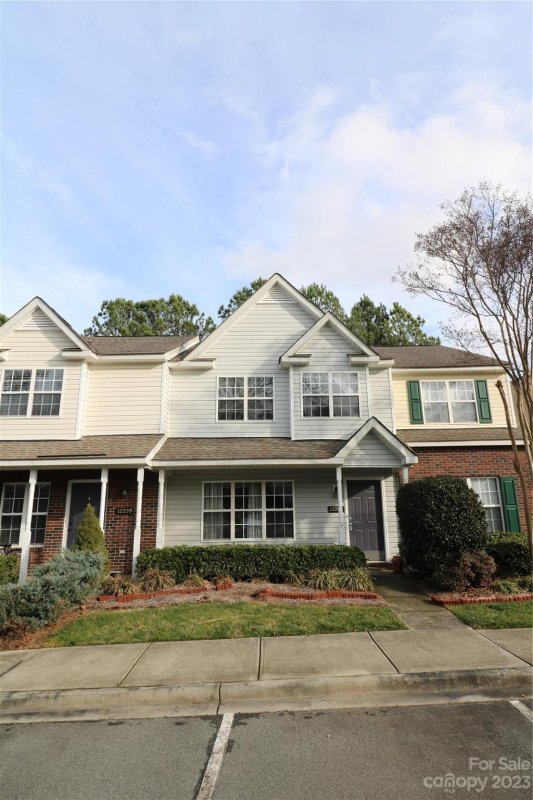 12263 Paperbark Circle