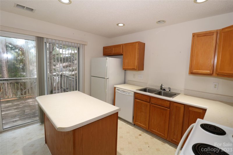 Property image 3 at 12263 Paperbark Circle, Charlotte, NC 28277