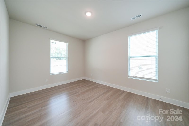 Property image 3 at 1716 Coral Bark Lane, Charlotte, NC 28216