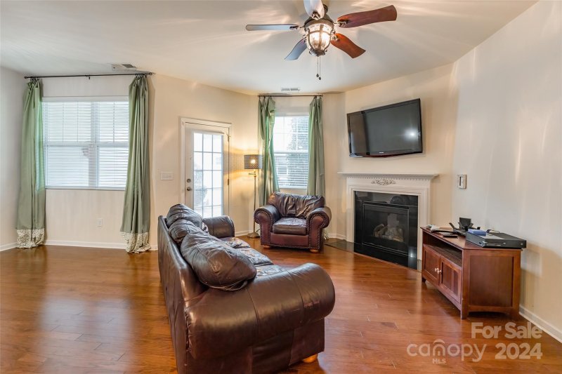 Property image 3 at 7046 Woodsbay Lane, Rock Hill, SC 29732