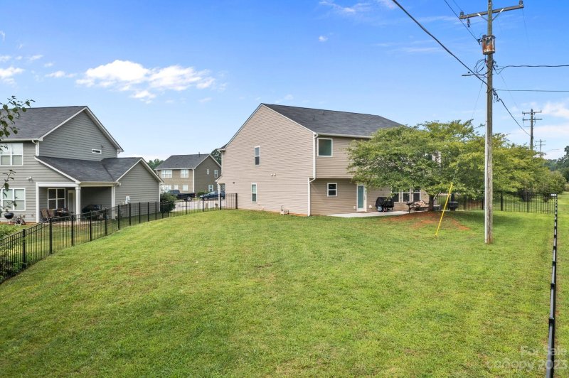 Property image 4 at 305 Lizbeth Lane, China Grove, NC 28023