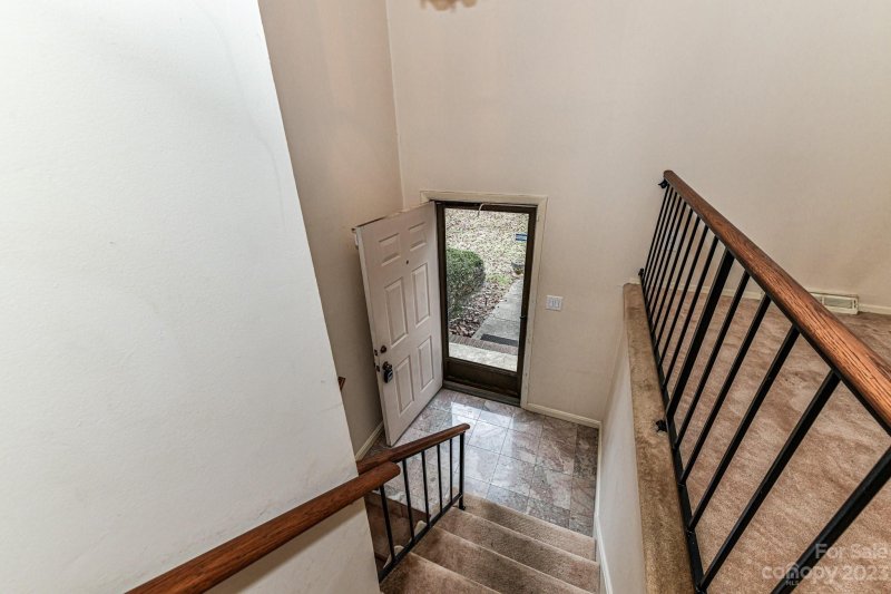 Property image 5 at 7125 Ludwig Drive, Charlotte, NC 28215