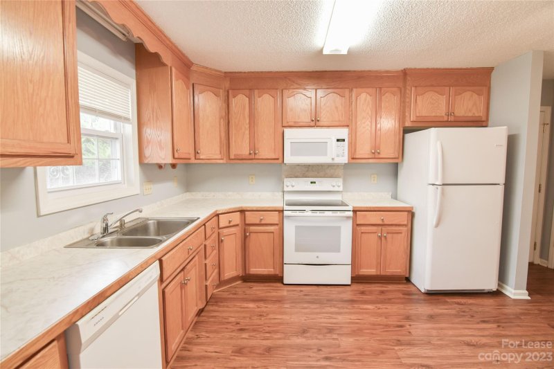 Property image 4 at 112 N 10th Street, Belmont, NC 28012