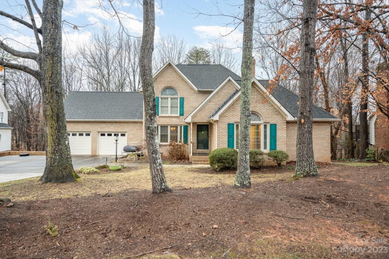 1516 Rice Hope Court