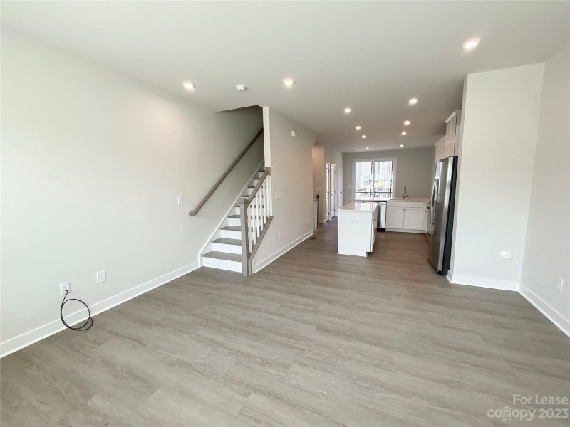 Property image 3 at 944 Broad River Lane, Charlotte, NC 28211