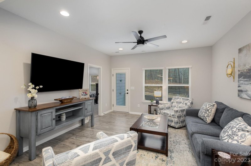 Property image 3 at 933 Canopy Falls Lane, York, SC 29745