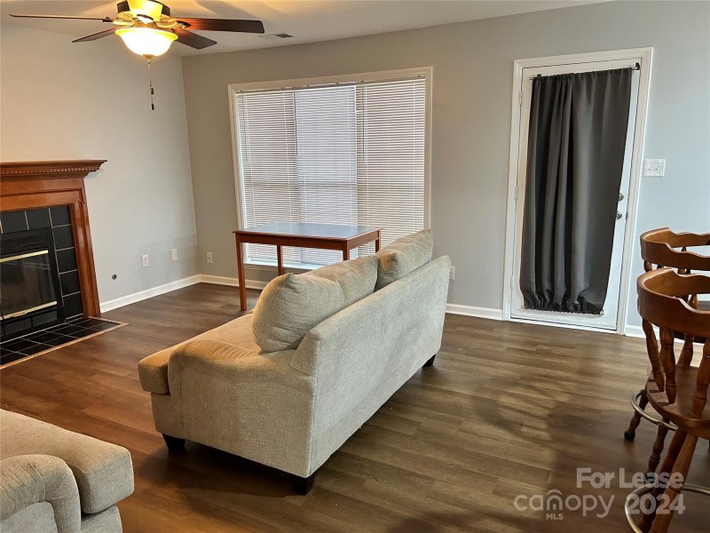 Property image 5 at 5901 Thorn Hill Lane, Charlotte, NC 28208