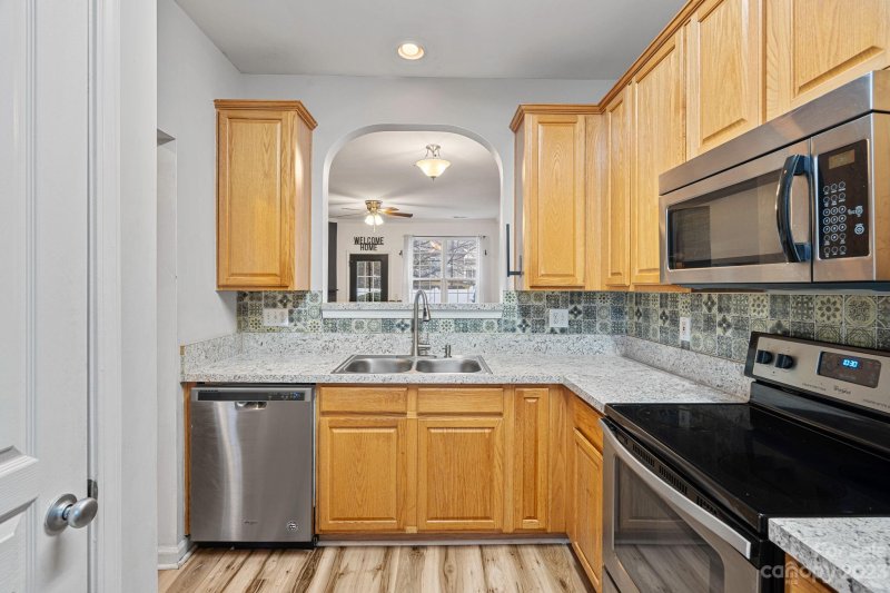 Property image 5 at 8428 Chaceview Court, Charlotte, NC 28269