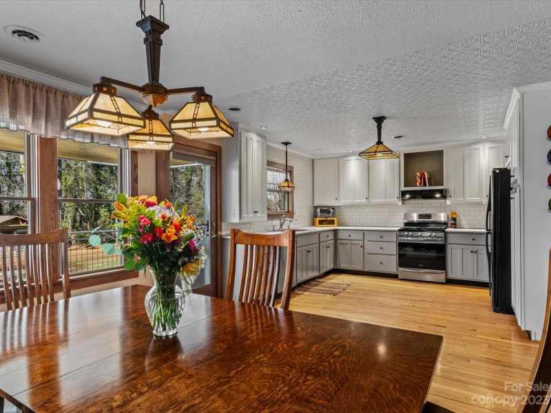 Property image 3 at 412 8th Avenue, Maiden, NC 28650