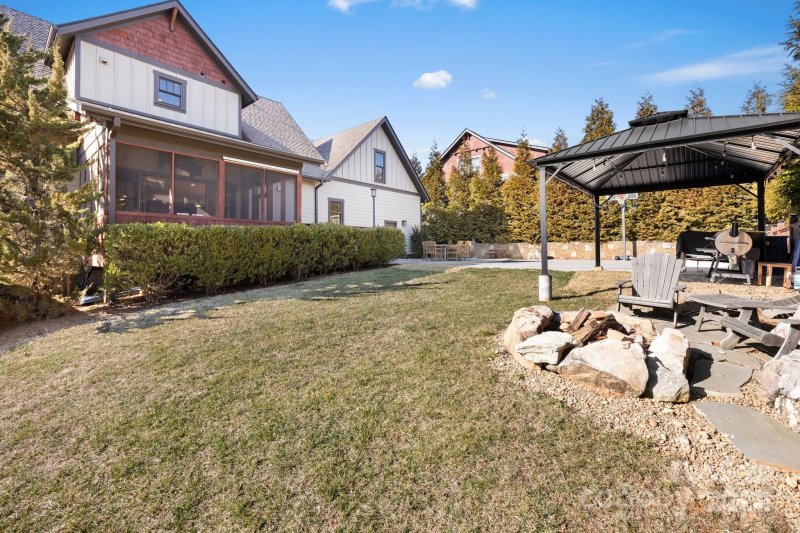 Property image 4 at 30 Shaker Court, Asheville, NC 28805