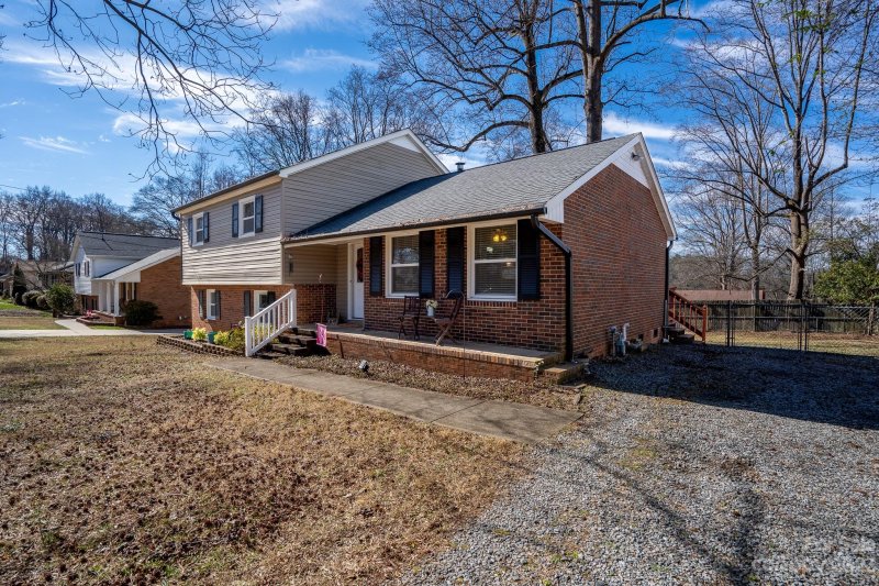 Property image 2 at 1500 Longbow Drive, Kannapolis, NC 28081