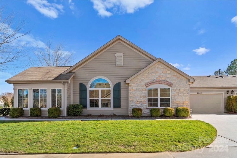 Property image 2 at 2308 Coltsview Lane, Matthews, NC 28105