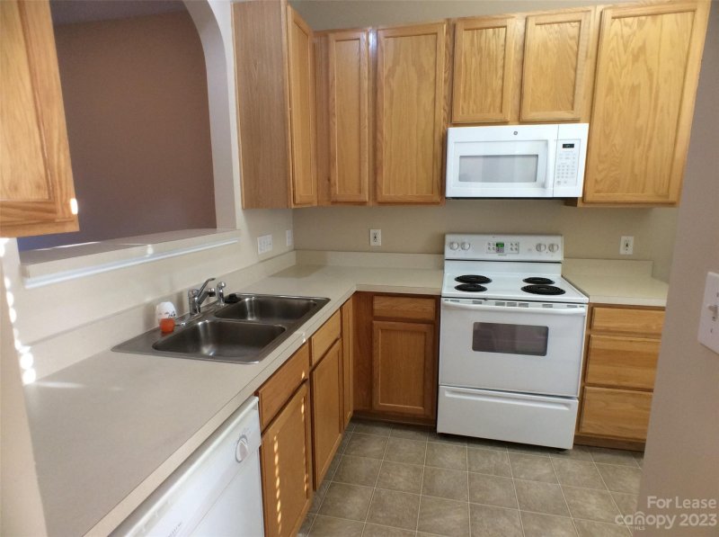 Property image 3 at 8386 Chaceview Court, Charlotte, NC 28269