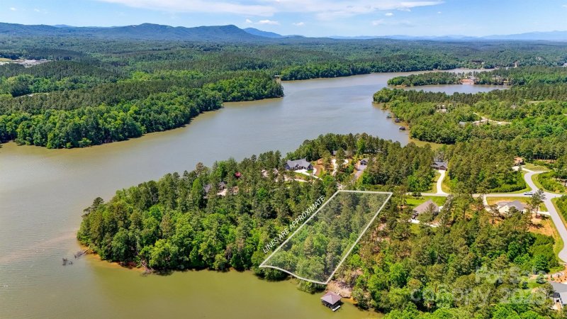 Property image 3 of 5883 Lake Ridge Court in The Waterfront Club, Granite Falls, NC 28630