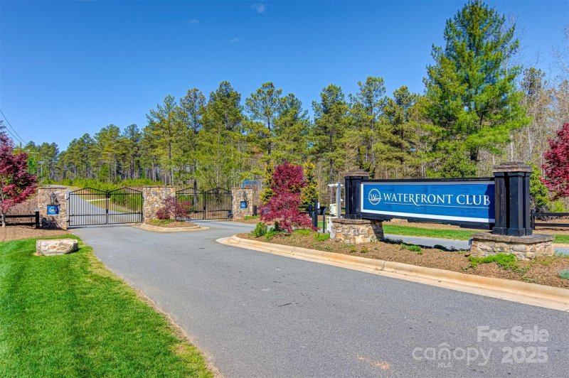 Property image 4 of 5883 Lake Ridge Court in The Waterfront Club, Granite Falls, NC 28630