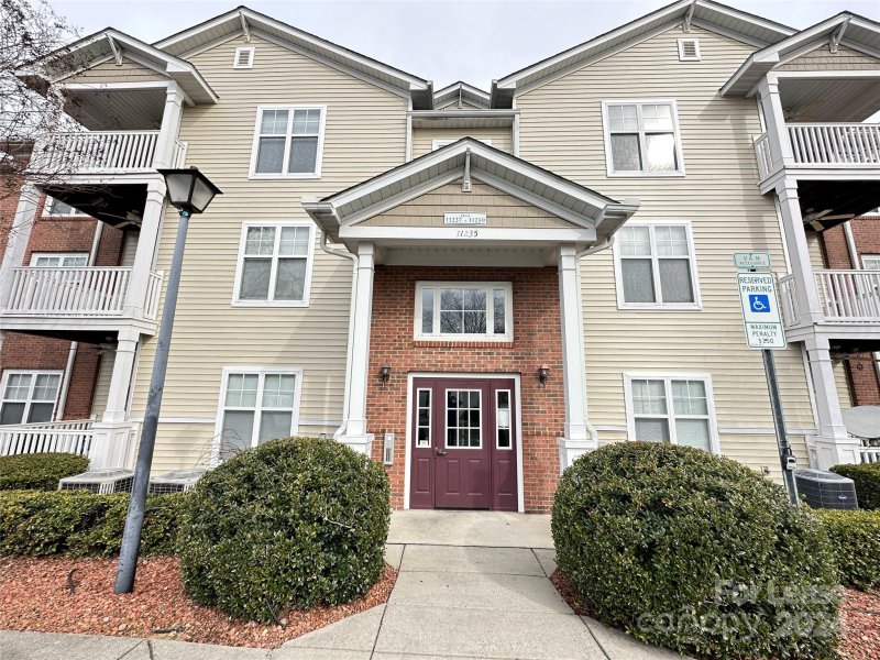 11248 Hyde Pointe Court