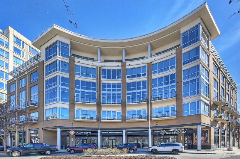 Property image 4 at 1133 Metropolitan Avenue, Charlotte, NC 28204