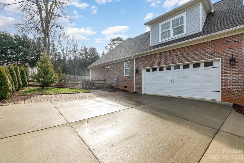 Property image 4 at 257 Highland Forest Drive, Clover, SC 29710