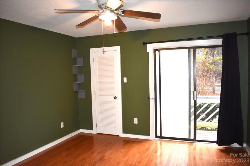 Property image 5 at 100 Willow Run Drive, Gastonia, NC 28056