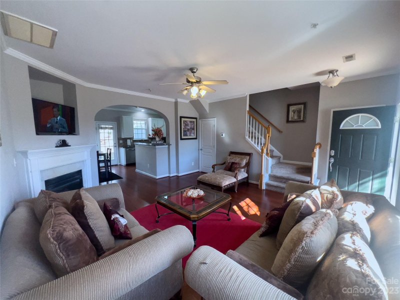 Property image 3 of 8480 Chaceview Court in Villages of Avonlea, Charlotte, NC 28269
