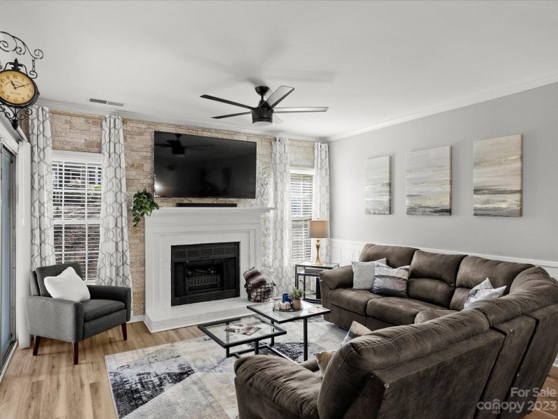 Property image 5 at 3304 Selwyn Farms Lane, Charlotte, NC 28209