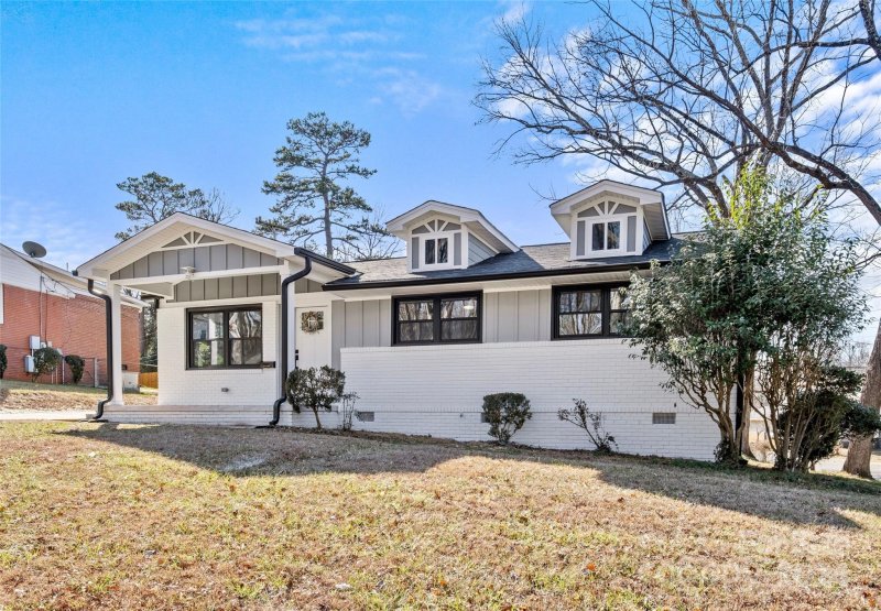 Property image 3 at 3100 Revolution Park Drive, Charlotte, NC 28217