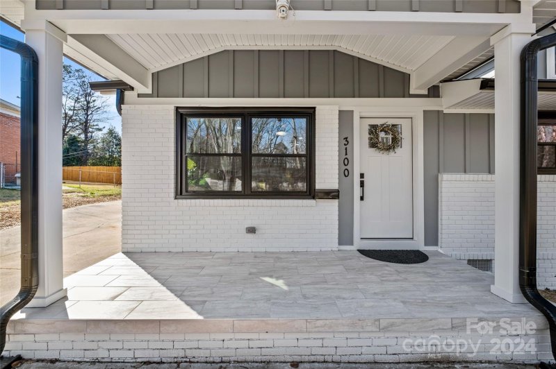 Property image 4 at 3100 Revolution Park Drive, Charlotte, NC 28217