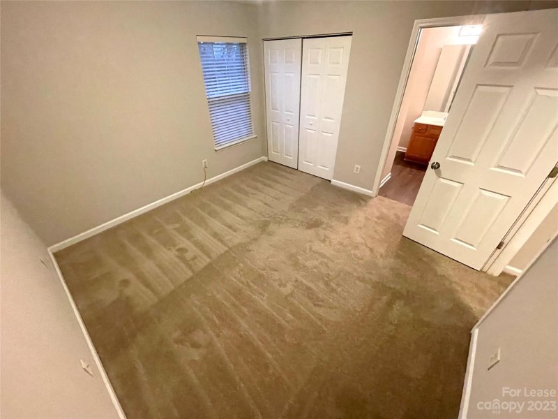 Property image 5 at 8530 Summerglen Circle, Charlotte, NC 28227