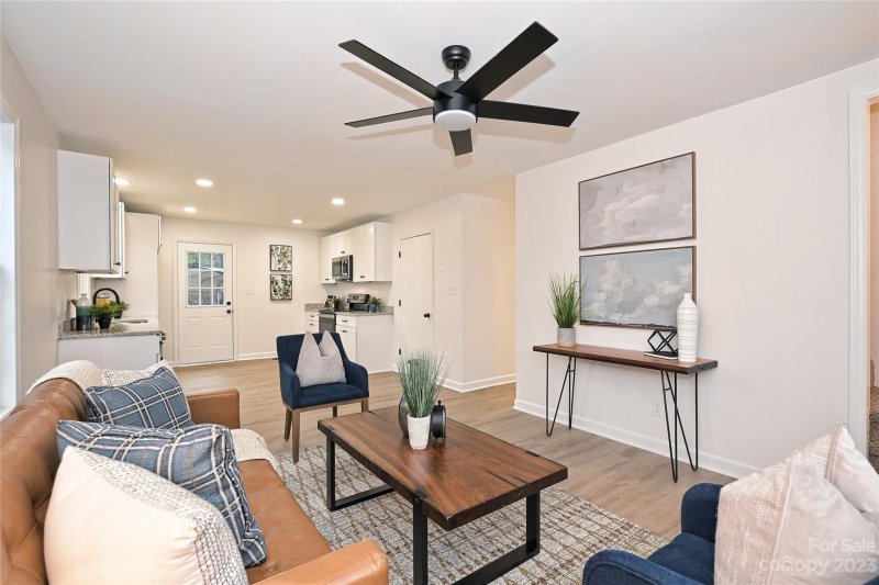 Property image 5 at 3515 Redstones Road, Charlotte, NC 28212