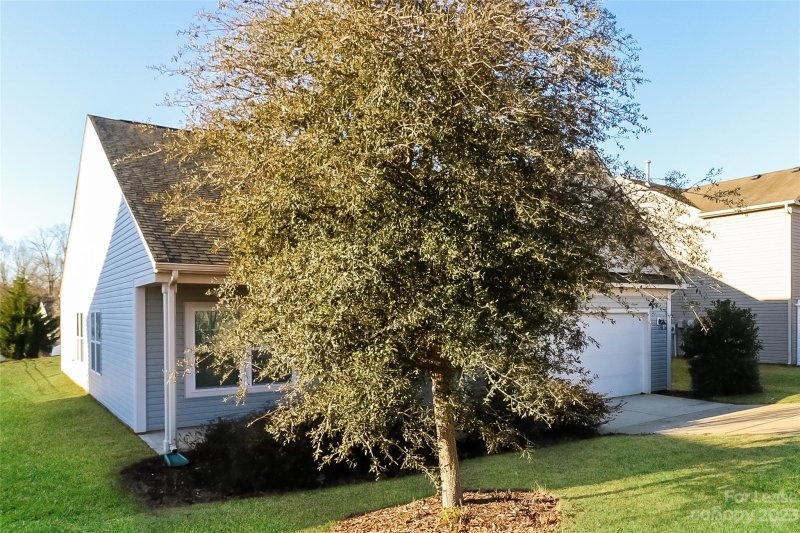 Property image 3 at 1161 Rainier Lane, Gastonia, NC 28052