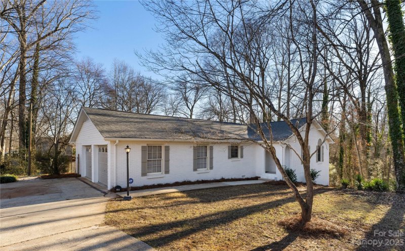 Property image 2 at 604 White Oak Court, Gastonia, NC 28056