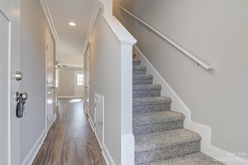 Property image 4 at 2545 Snow Creek Road, Hickory, NC 28601