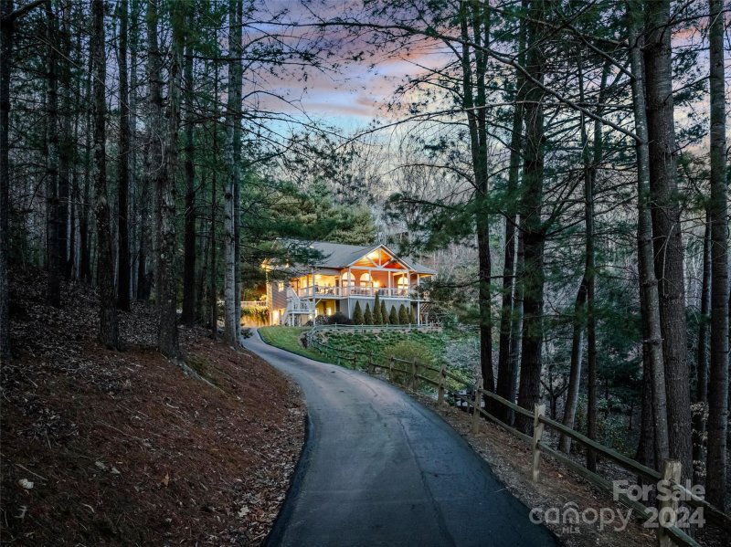 Property image 3 at 133 Sondley Parkway, Asheville, NC 28805