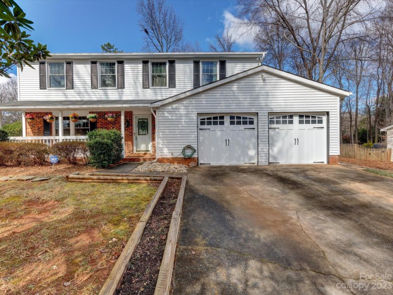 Property image 4 at 601 Sweetgum Lane, Charlotte, NC 28211