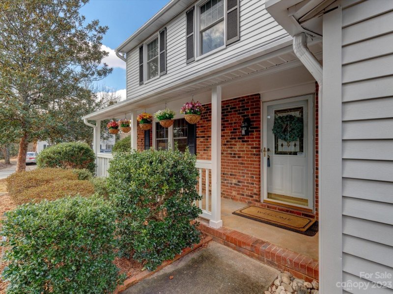 Property image 5 at 601 Sweetgum Lane, Charlotte, NC 28211