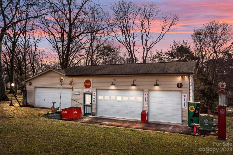 Property image 2 at 4431 Coddle Creek Drive, Concord, NC 28027