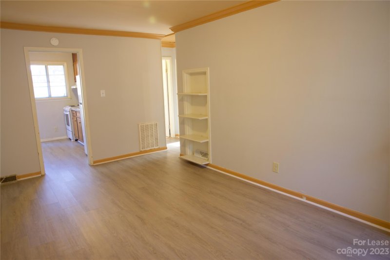 Property image 3 at 1913 Manteo Court, Charlotte, NC 28208