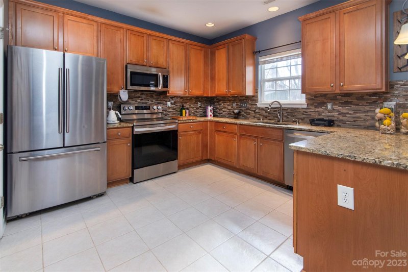 Property image 4 at 12415 Hampton Place Drive, Charlotte, NC 28269