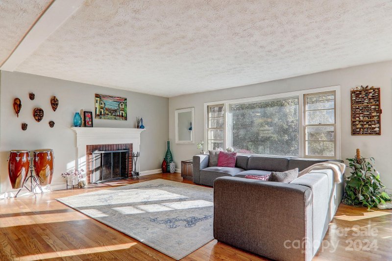 Property image 5 at 53 Beechwood Road, Asheville, NC 28805