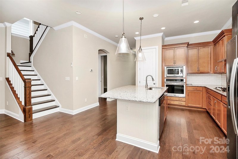 Property image 3 at 6529 Honeymeade Circle, Charlotte, NC 28277